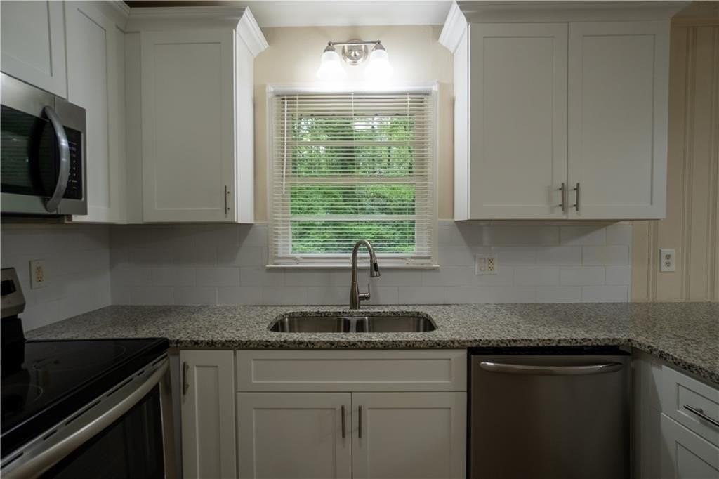 6593 Dunwoody Trl - Photo 5 of 24