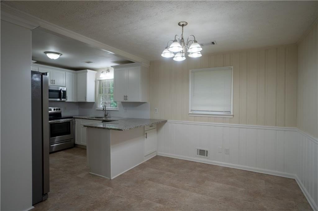 6593 Dunwoody Trl - Photo 7 of 24