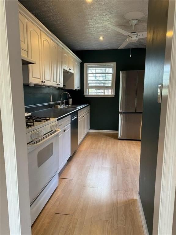 183 Dearborn St Se - Photo 4 of 17