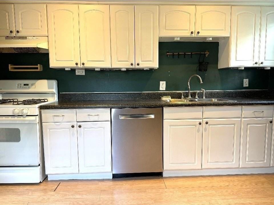 183 Dearborn St Se - Photo 6 of 17