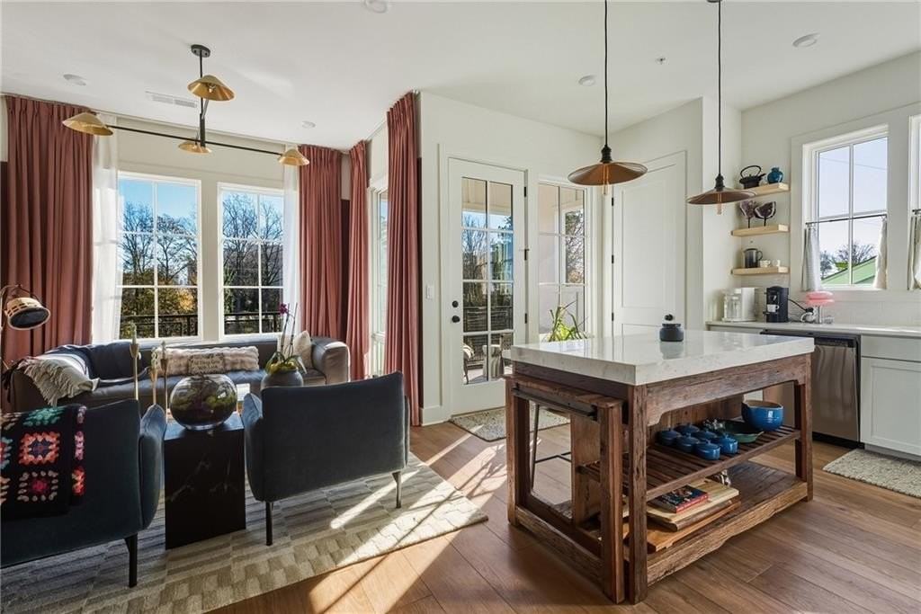 962 Bibbs Cir Nw #7 - Photo 4 of 15