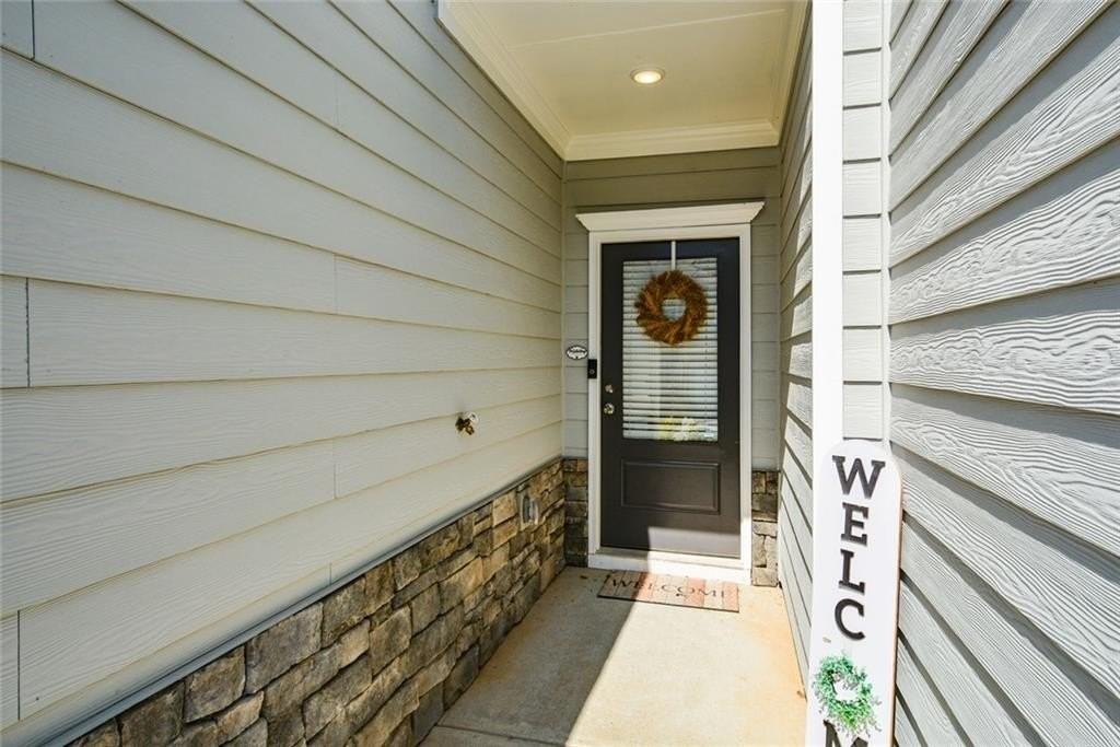 2610 Ravencliff Dr - Photo 4 of 37