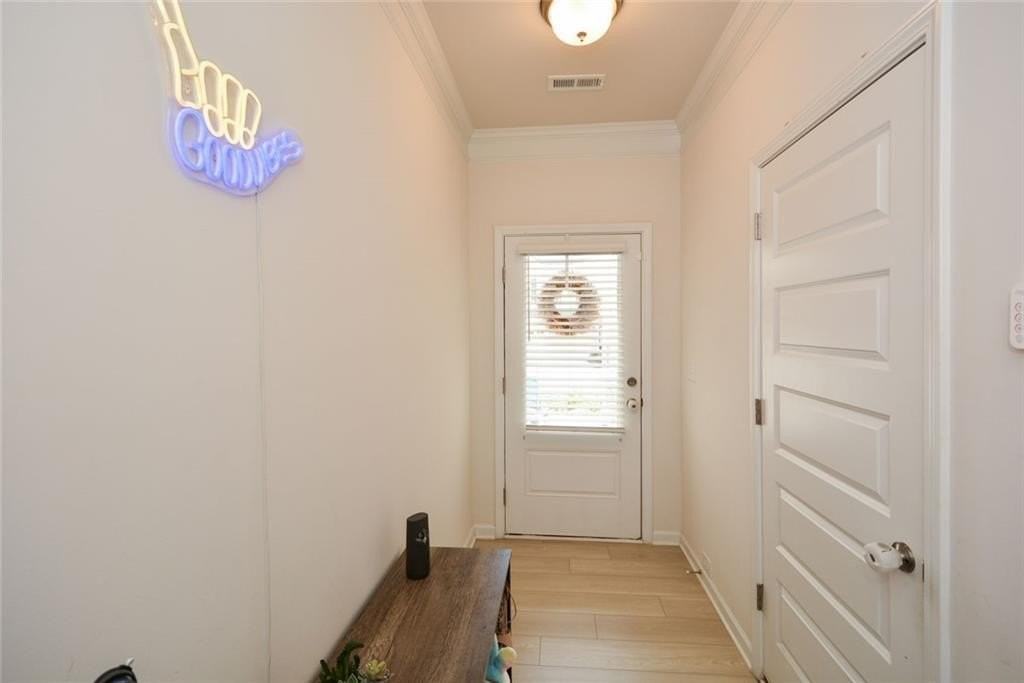 2610 Ravencliff Dr - Photo 5 of 37