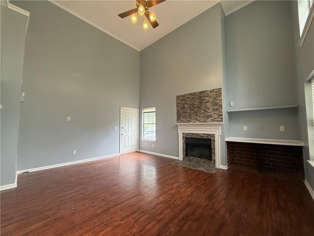 1024 Wiltshire Way - Photo 5 of 19