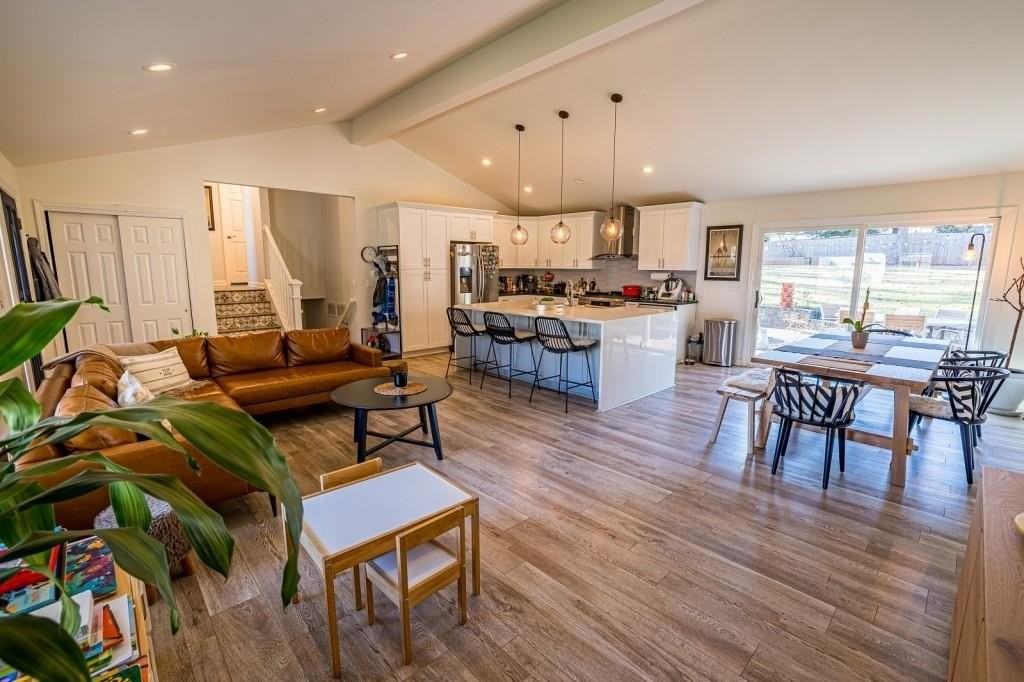 3650 Fortingale Rd - Photo 4 of 20