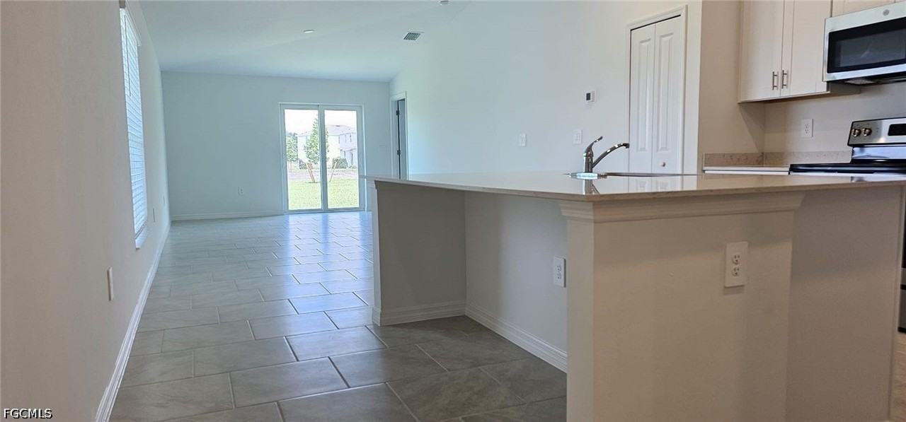 20190 Caroline Creek Pl - Photo 3 of 17