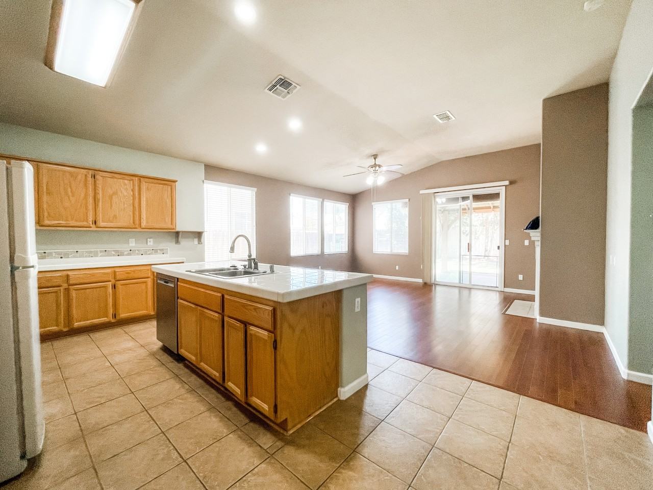 1837 Boardwalk Dr #1 - Photo 5 of 17