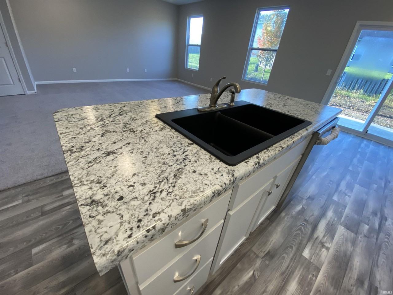 3599 Canal Square Dr - Photo 5 of 26