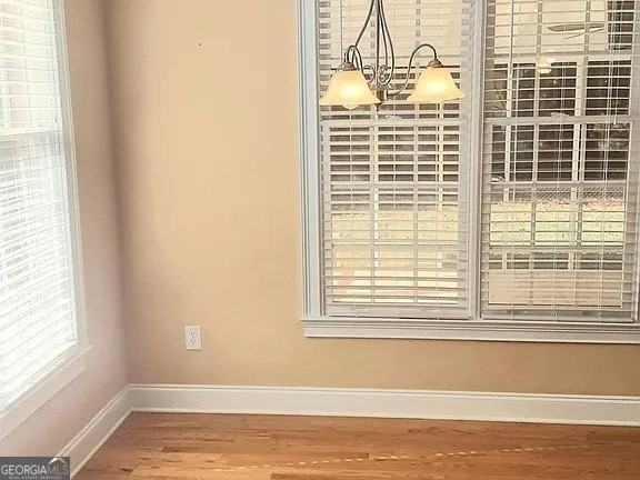 1070 Camden Park Dr - Photo 5 of 14