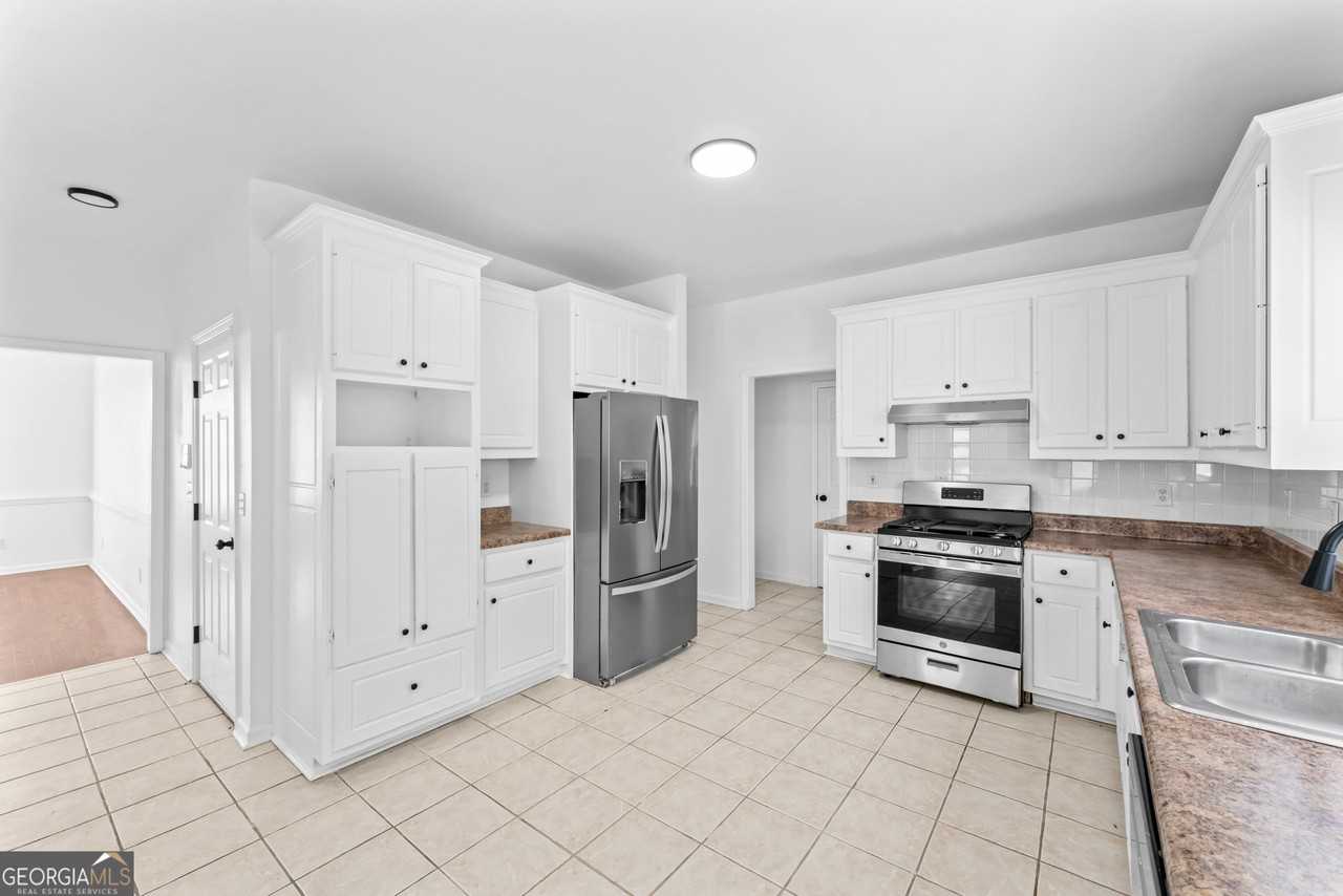 4267 Azalea Walk - Photo 7 of 24