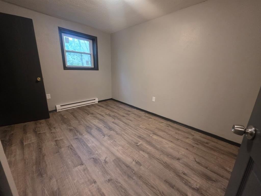 111 E Franklin St #C4 - Photo 4 of 6