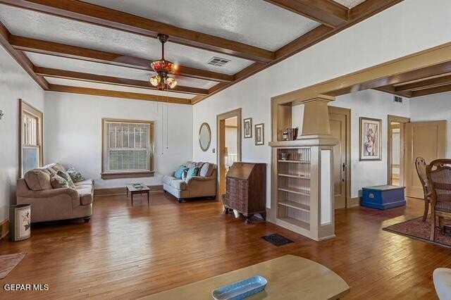 1546 Upson Dr - Photo 7 of 30