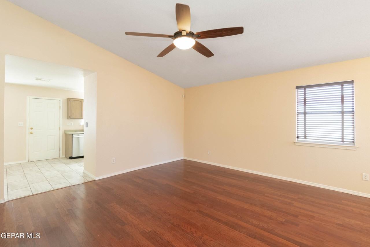 5652 Rick Husband Dr - Photo 2 of 29