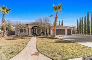 featured image of 312 Desert Garden Dr