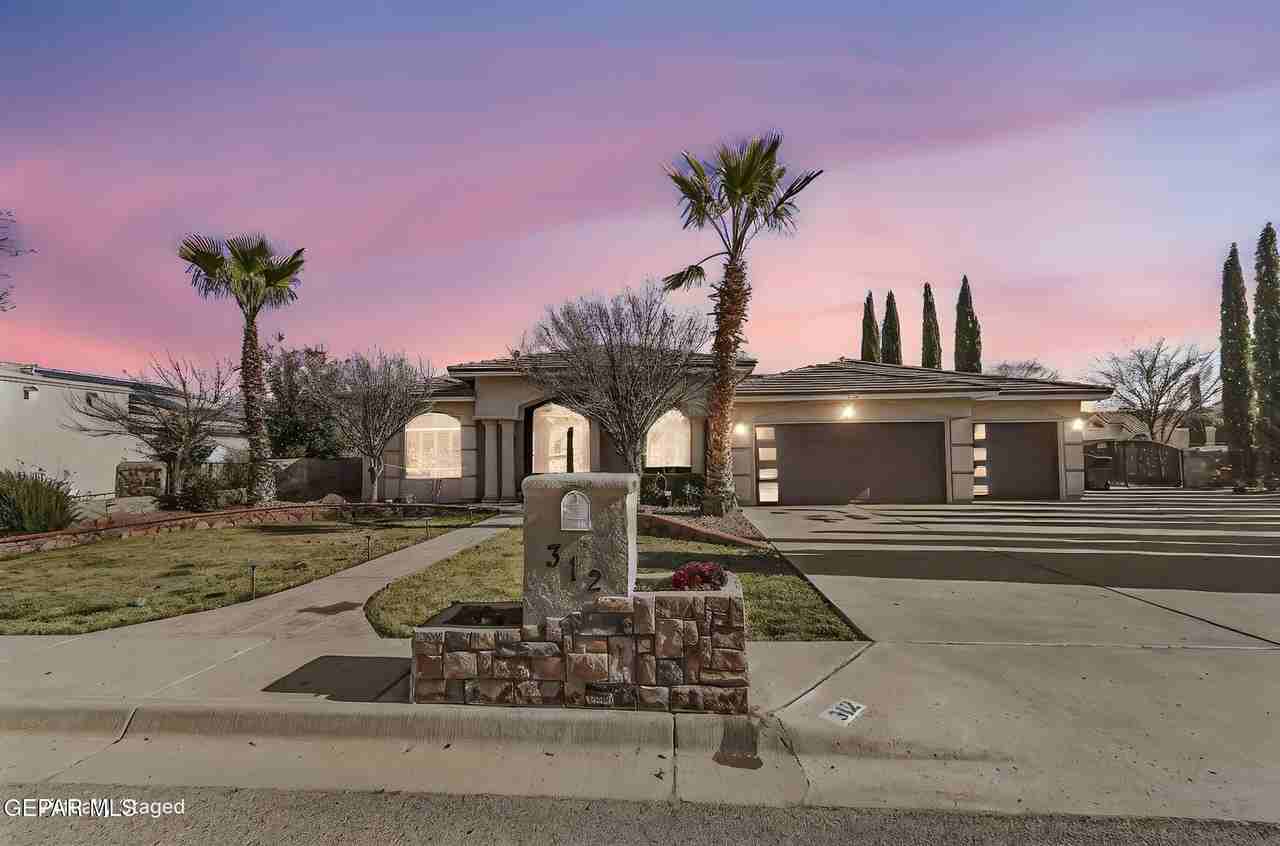 312 Desert Garden Dr - Photo 2 of 50