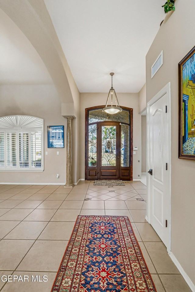 312 Desert Garden Dr - Photo 5 of 50