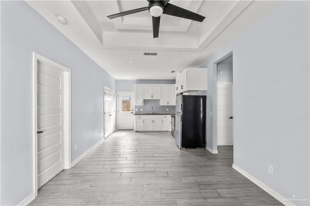 713 N Maryland St #4 - Photo 4 of 19