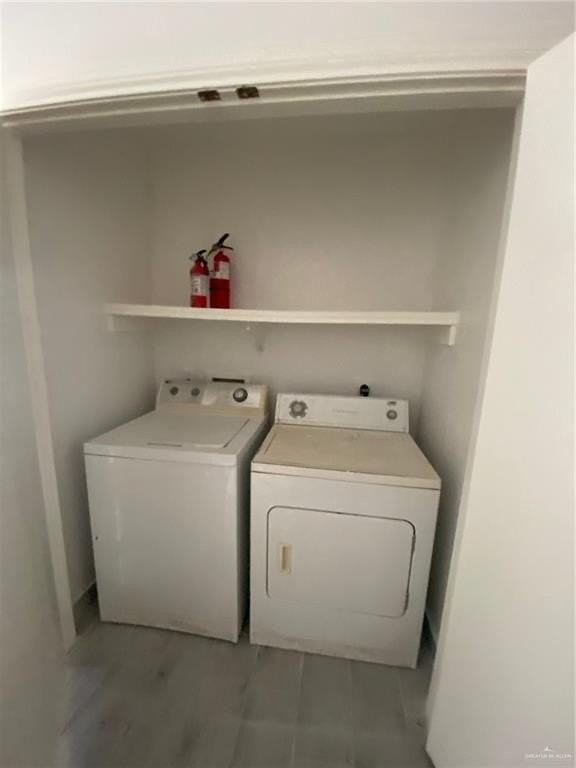 6910 Venus Dr - Photo 4 of 8