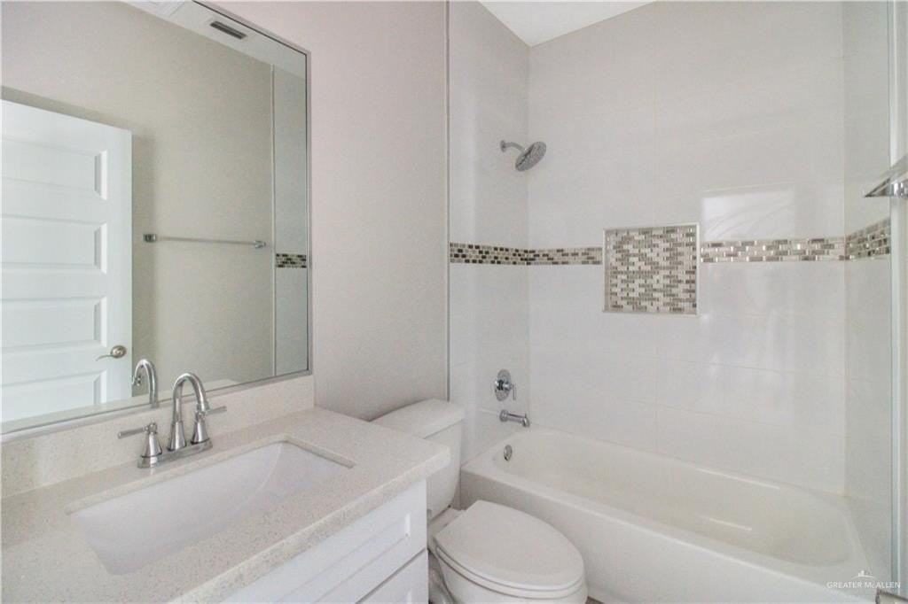 1626 Playa Dr #1 - Photo 3 of 11