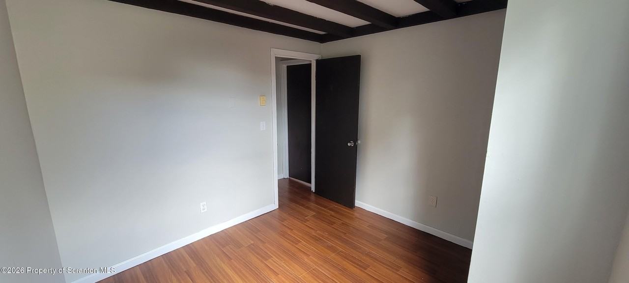 1409B Monsey Ave - Photo 6 of 11