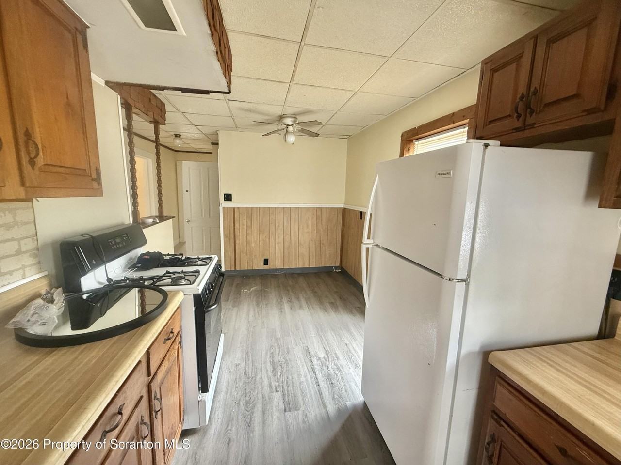 1403 N Sumner Ave - Photo 2 of 7