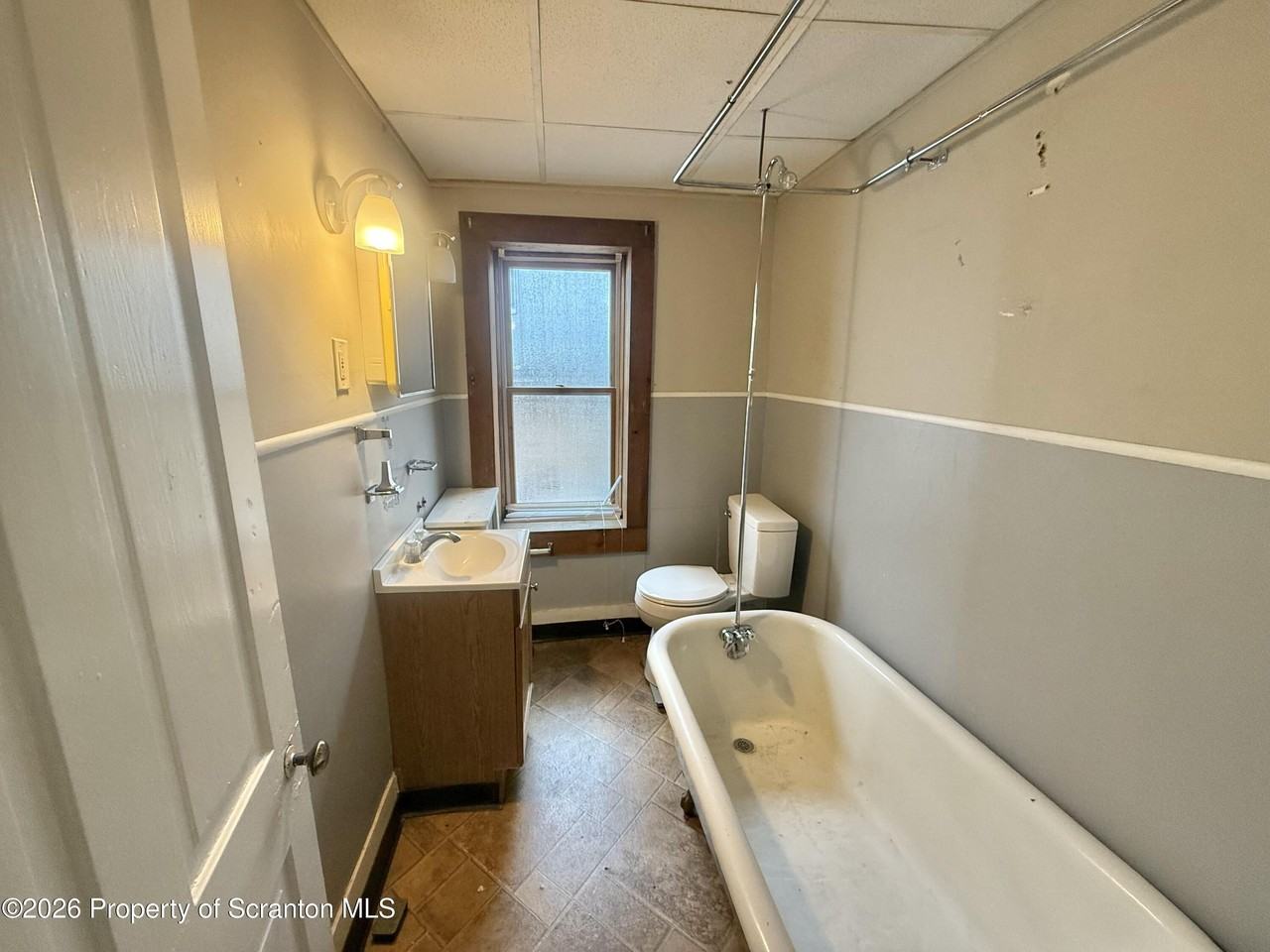 1403 N Sumner Ave - Photo 6 of 7