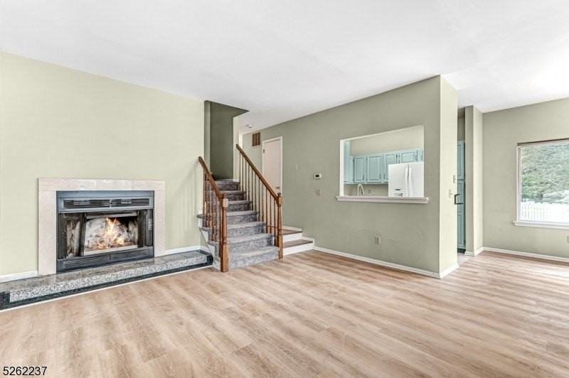 78 Academy Ct - Photo 2 of 26