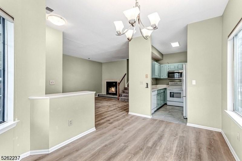 78 Academy Ct - Photo 5 of 26