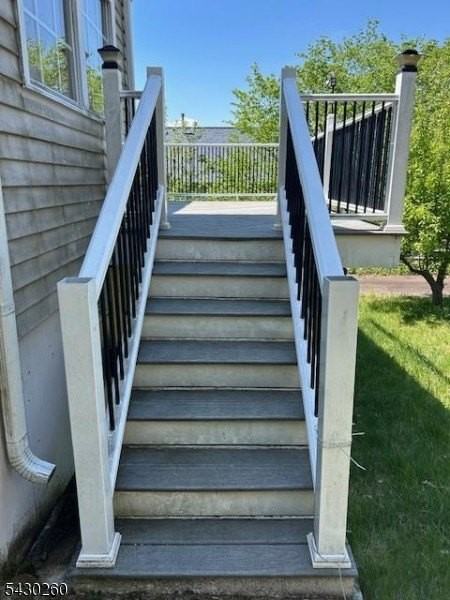 305 Winding Hill Dr - Photo 3 of 3