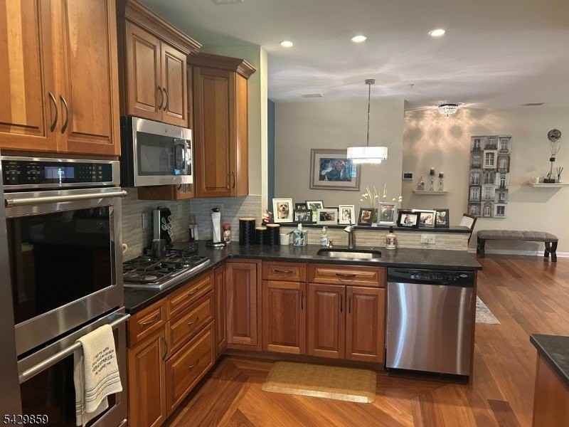 8 Quarry Dr #C1 - Photo 3 of 28