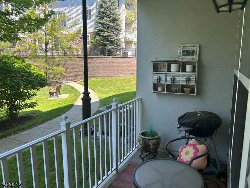 8 Quarry Dr #C1 - Photo 7 of 28