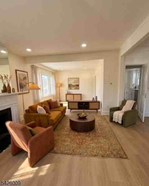 1580 Summit Ave #1 - Photo 3 of 15
