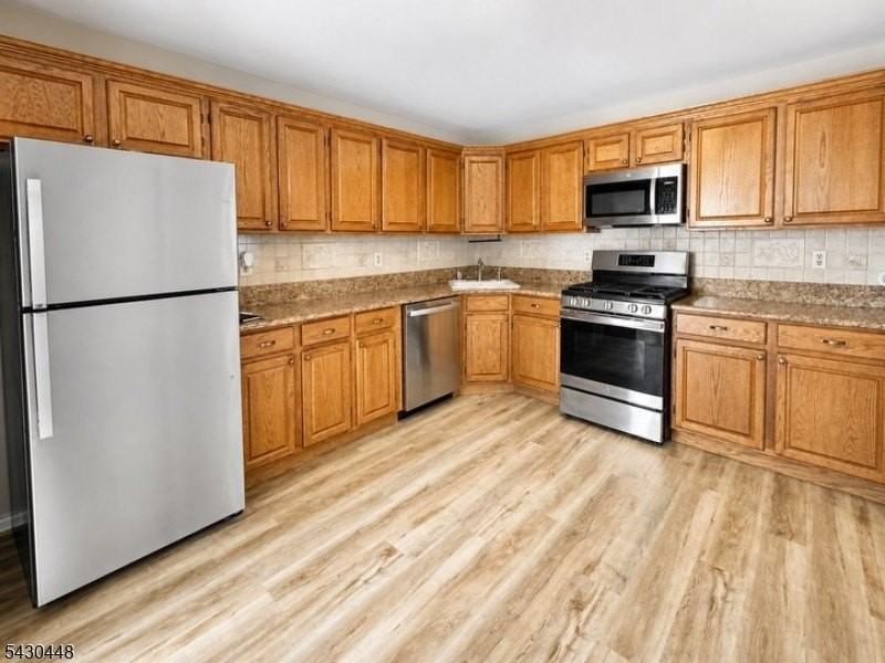 774 Sassafras Ct - Photo 4 of 21
