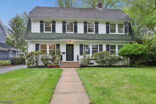 190 Fernwood Ave - Photo 1 of 1