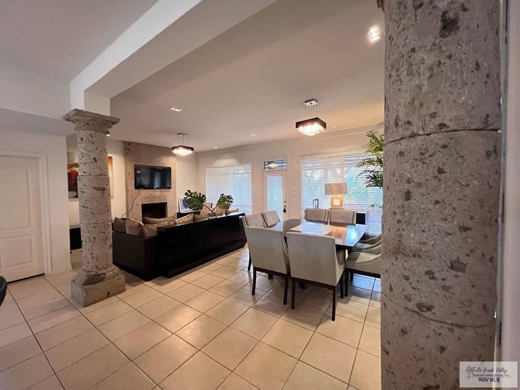 4601 Carmen Ave #1704 - Photo 5 of 15