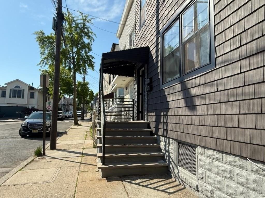 341 Lembeck Ave #2 - Photo 2 of 8