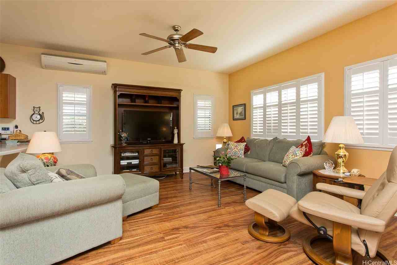 95-239 Kapanoe Pl - Photo 6 of 19