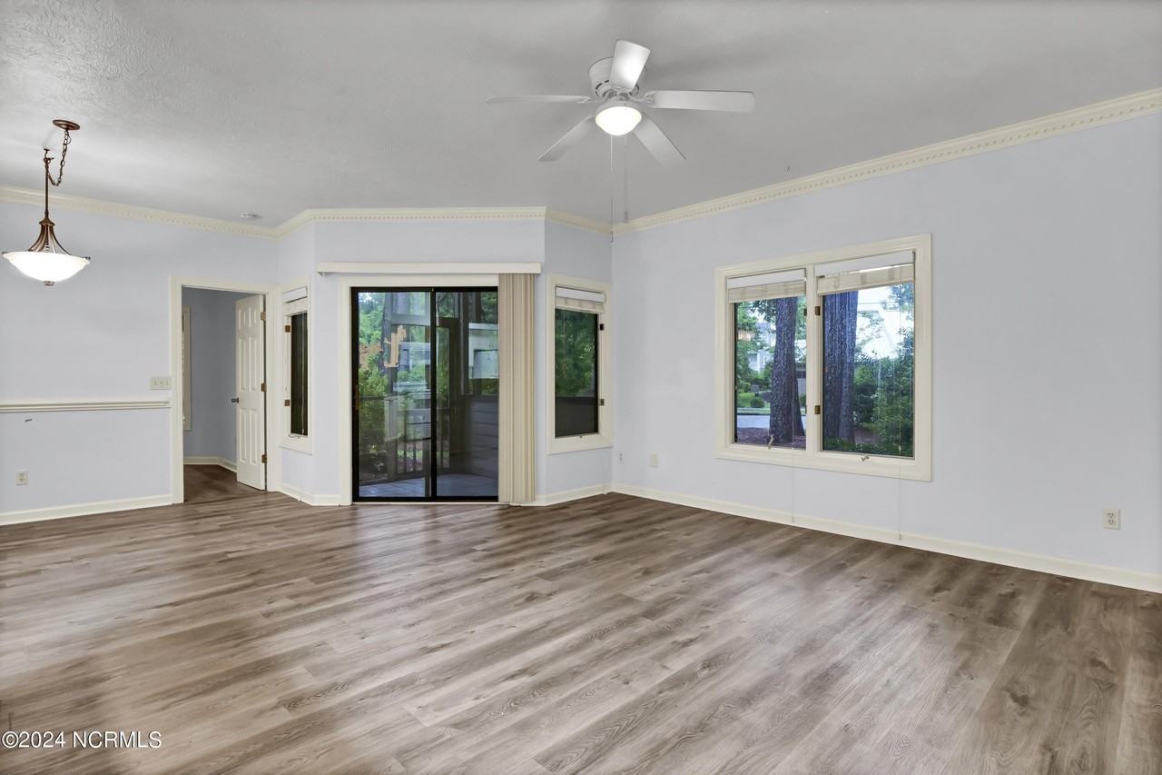 115 Longstreet Dr #101 - Photo 2 of 23