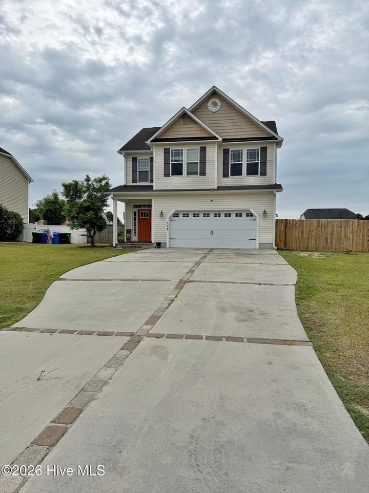 124 Landover Dr - Photo 3 of 46