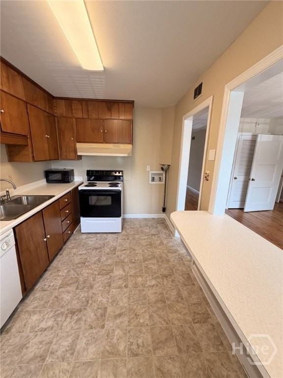 139 E 55th St - Photo 6 of 13