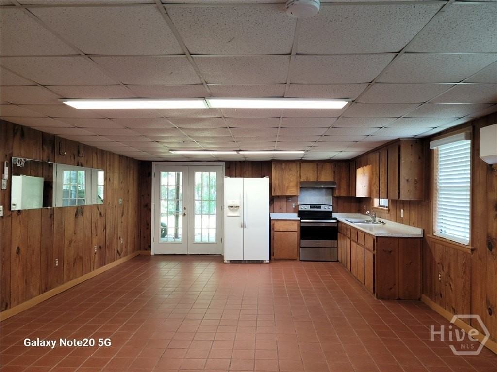 652 Ralph Rahn Rd - Photo 4 of 19