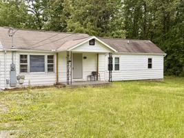 featured image of 1414 Daresa Ln