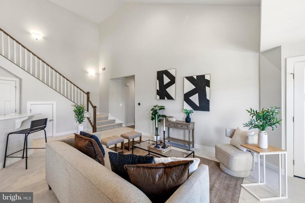3411 Angelica Way - Photo 6 of 50