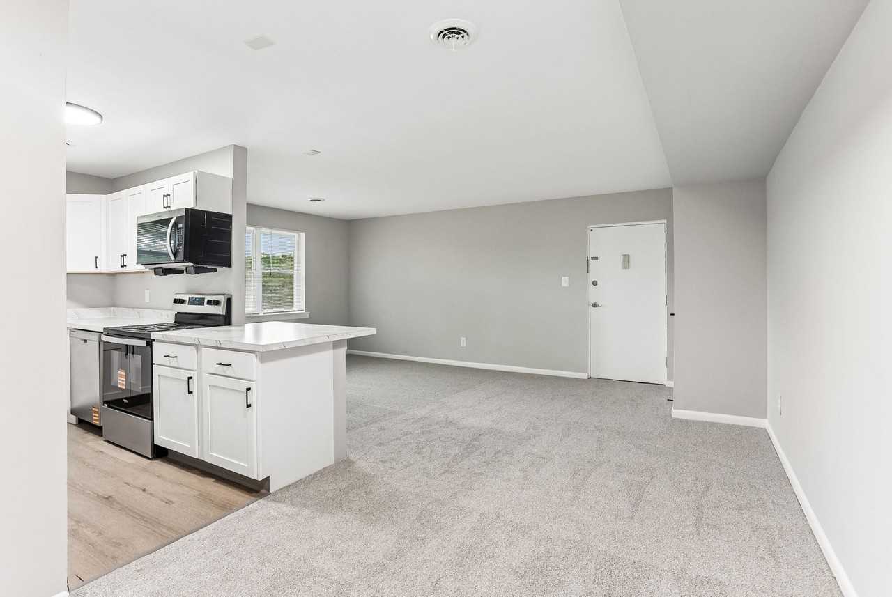 Brookbend Apartments - Photo 3 of 43