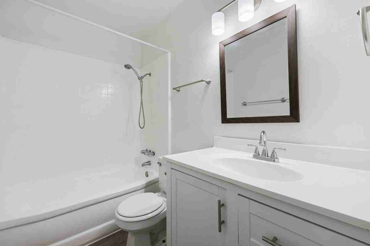 Alta Mesa Apartments - Photo 5 of 10