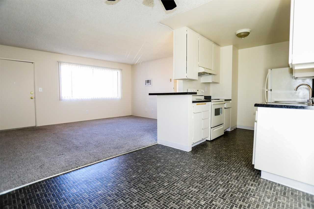 Balboa Fountains Apartments - Photo 3 of 24