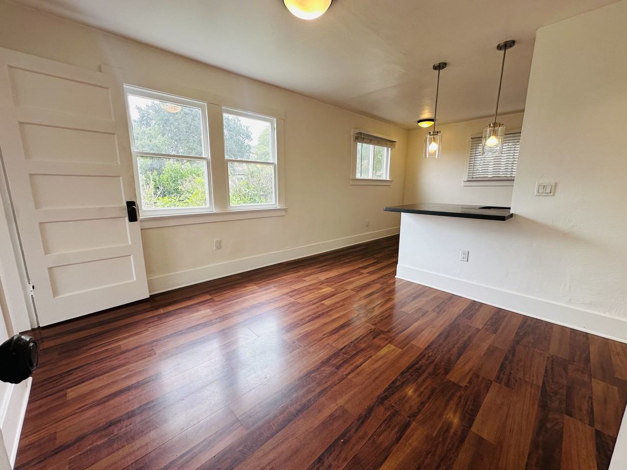 1826 Loma Street - Photo 6 of 9