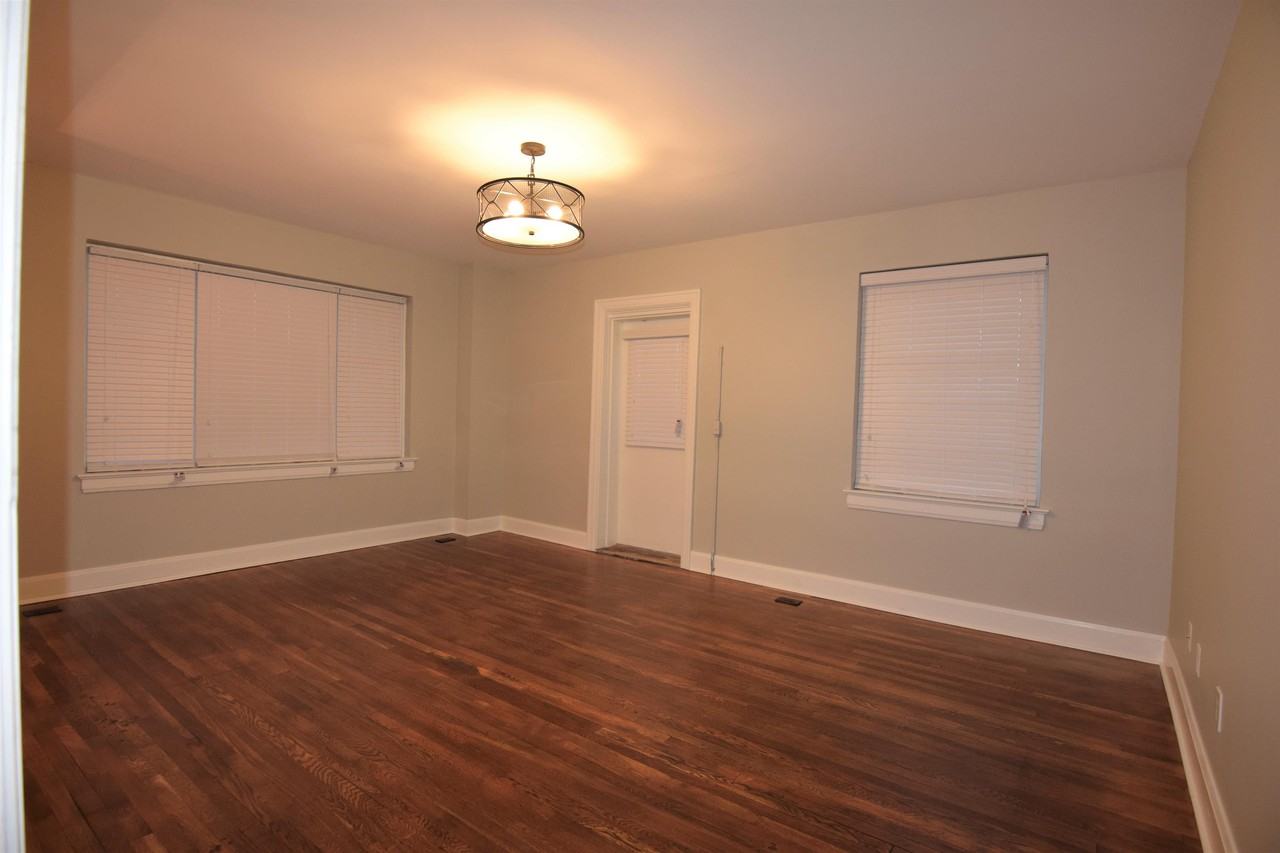 94 East 3rd Avenue - Photo 5 of 26