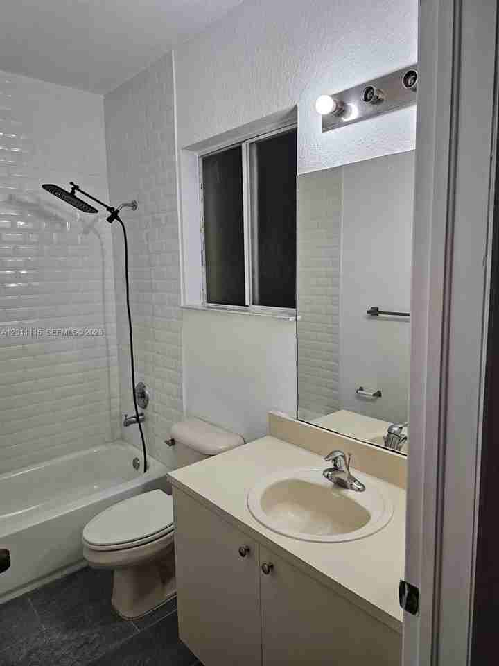 8518 Sw 214th Way #8518 - Photo 7 of 7