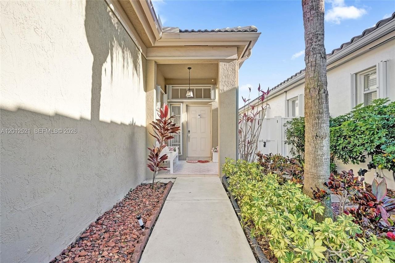 6928 Nw 33rd St #6928 - Photo 7 of 45